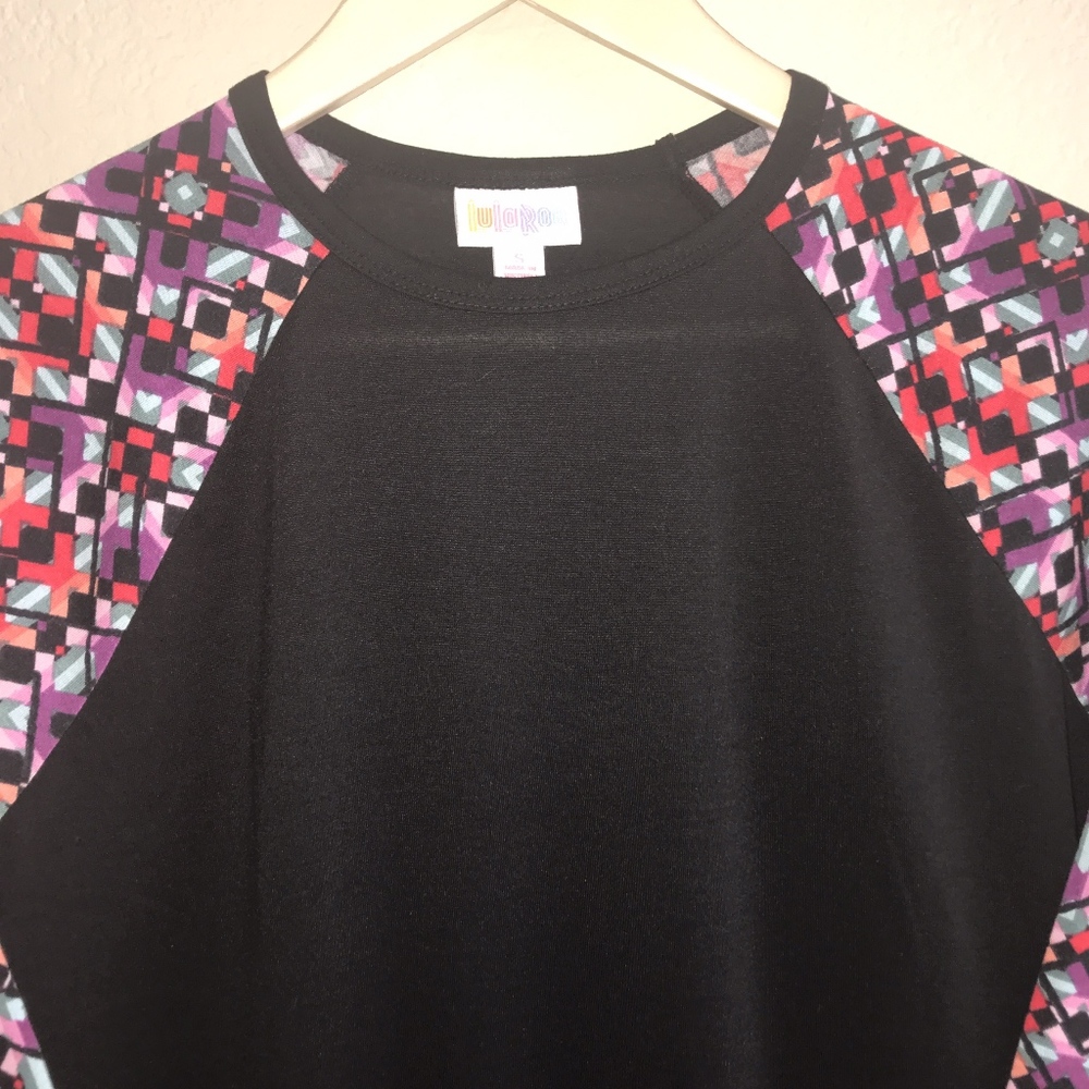 LuLaRoe Randy Top New Without Tags Size S 012